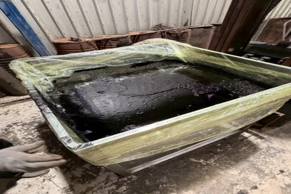 Sheun Pan CO., Ltd._150°C High-Temperature Asphalt Inner Bag Loading Test